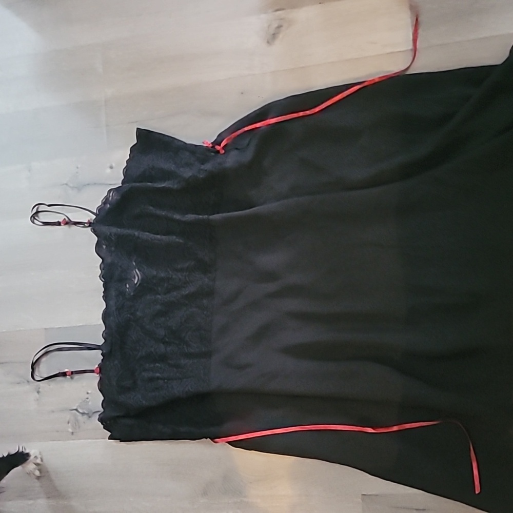 Cacique Rose Black & Red Lace Maxi Nighty With Side Slits Size 26/28 4x Vintage - Picture 3 of 7